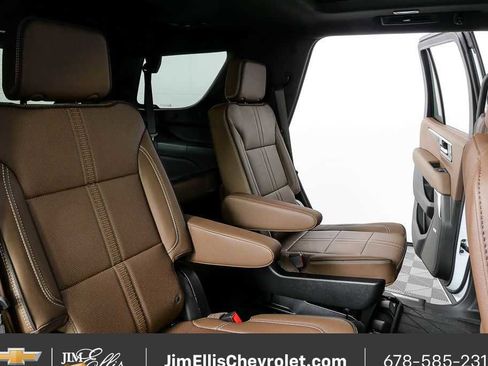 New 2026 Chevrolet Tahoe High Country AWD/4WD image 23