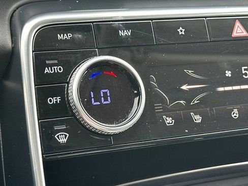 Used 2024 Genesis GV80 3.5T image 29