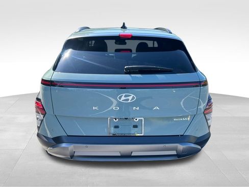 Used 2024 Hyundai Kona Limited AWD/4WD image 5