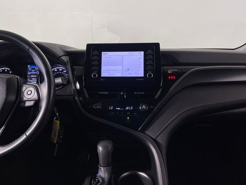 Used 2023 Toyota Camry SE image 15