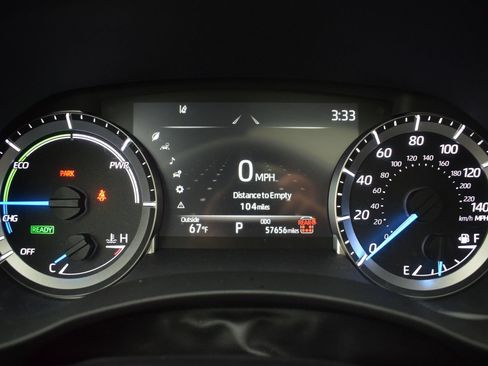 Used 2024 Toyota Highlander XLE AWD/4WD image 19
