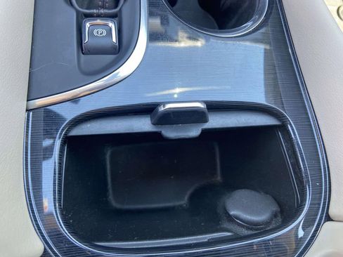 Used 2017 Buick Envision Essence FWD image 29