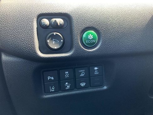 Used 2025 Honda Ridgeline Black Edition image 24