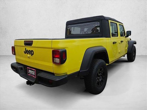 Used 2023 Jeep Gladiator Sport AWD/4WD image 4