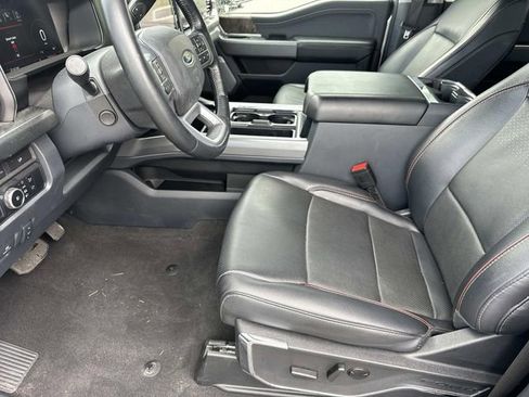 Used 2024 Ford F250 Lariat w/ Sport Appearance Package image 19