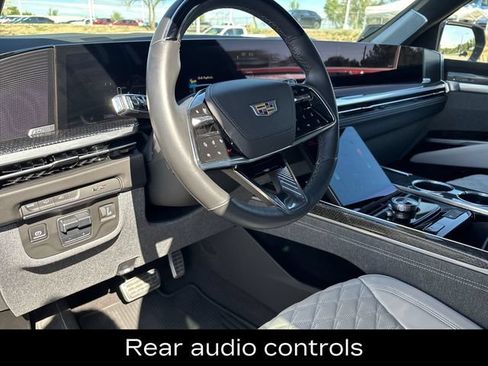 Used 2025 Cadillac Escalade V AWD/4WD image 12