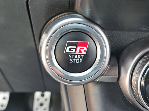 Used 2023 Toyota GR86 Premium RWD image 19