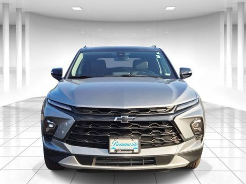 Used 2025 Chevrolet Blazer LT w/ Midnight/Sport Edition image 4