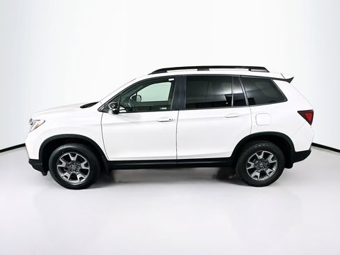 Used 2023 Honda Passport TrailSport image 4