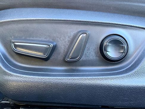 Used 2021 Toyota Camry LE image 34