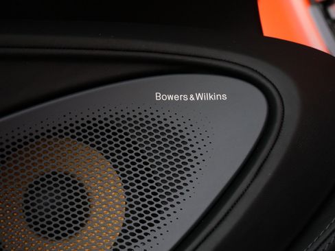 Used 2019 McLaren 570S Coupe RWD image 22