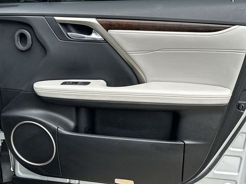 Used 2019 Lexus RX 350 FWD w/ Navigation Package image 32