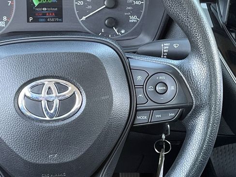 Used 2024 Toyota Corolla LE FWD image 14