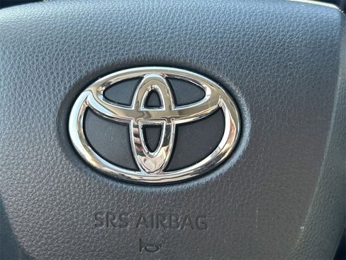 Used 2023 Toyota Highlander Platinum image 43