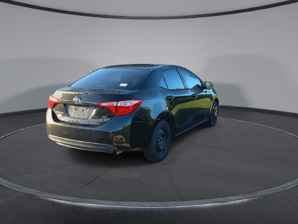 Used 2018 Toyota Corolla LE FWD image 8