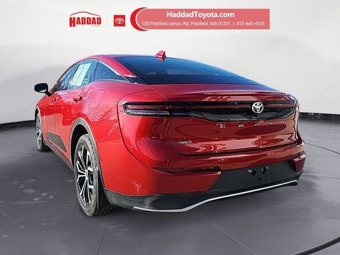 Certified 2023 Toyota Crown XLE image 3