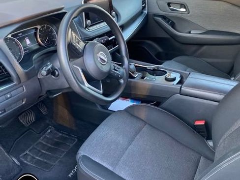 Used 2022 Nissan Rogue SV AWD/4WD image 6