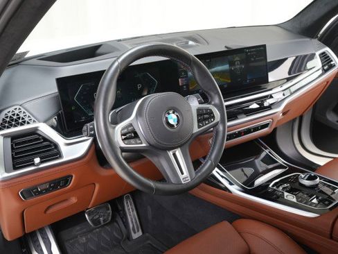 Used 2023 BMW X7 M60i w/ Executive Package image 43