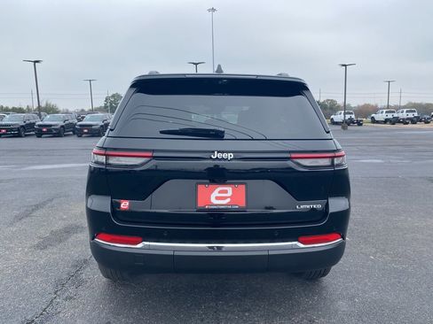 New 2025 Jeep Grand Cherokee Limited w/ Luxury Tech Group II image 6