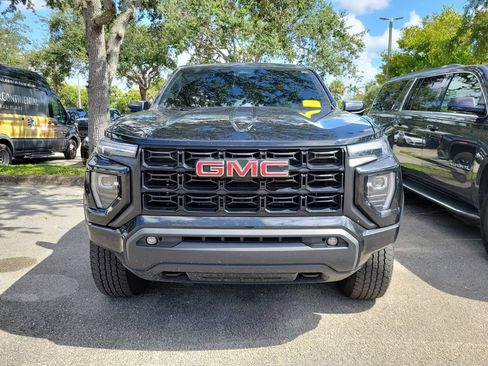 Used 2025 GMC Canyon Elevation w/ Convenience Package RWD image 2