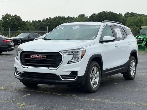 Certified 2024 GMC Terrain SLE w/ Driver Convenience Package AWD/4WD image 42