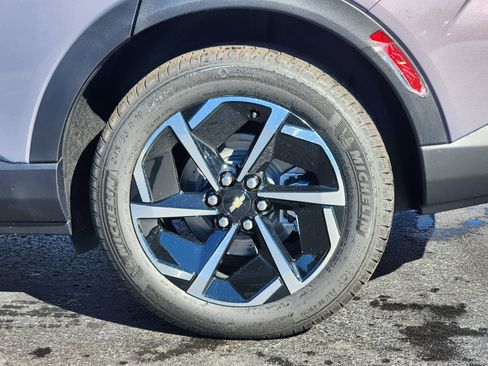 New 2026 Chevrolet Equinox EV LT image 10