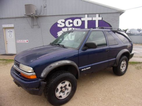 Used 2005 Chevrolet Blazer 4WD 2-Door w/ Preferred Equipment Group image 1