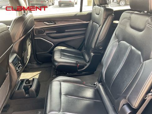 Used 2022 Jeep Grand Cherokee L Limited AWD/4WD image 29