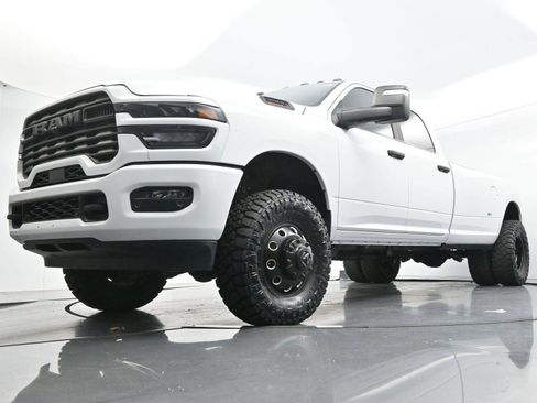 Used 2025 RAM 3500 Big Horn AWD/4WD image 39