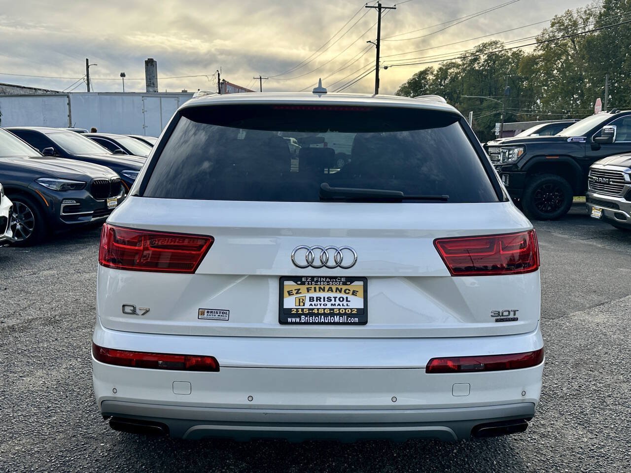Used 2017 Audi Q7 3.0T Premium Plus AWD/4WD image 4