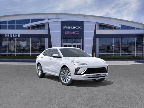 New 2026 Buick Envista Avenir FWD image 1