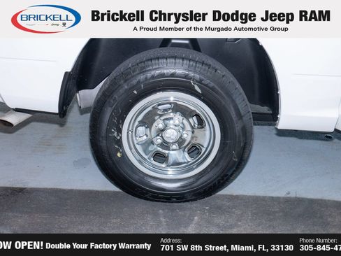 Used 2021 RAM 1500 Classic SLT RWD image 36