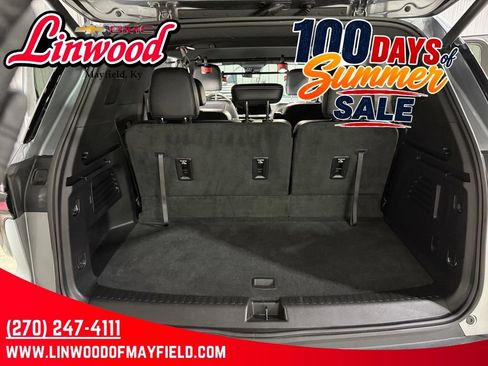 Used 2026 Chevrolet Traverse LT FWD image 23