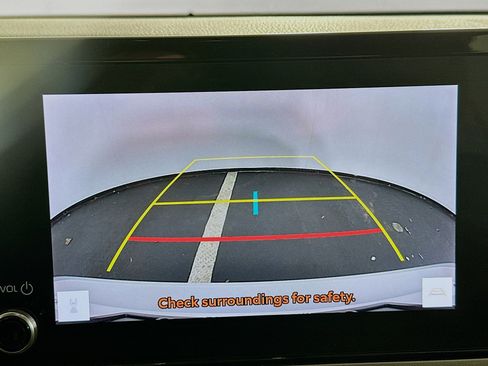 Used 2025 Toyota Camry LE image 23