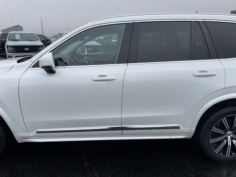 Used 2023 Volvo XC90 B5 Plus image 38