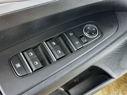 Used 2023 Kia Forte LXS w/ LXS Technology Package FWD image 16