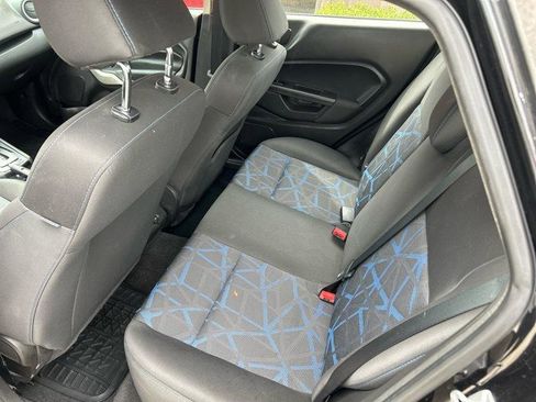 Used 2013 Ford Fiesta SE image 7