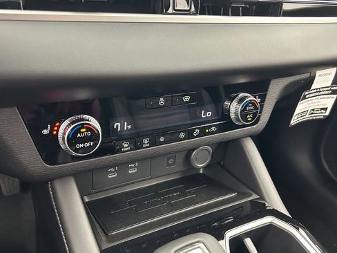 New 2026 Mitsubishi Outlander Trail Edition AWD/4WD image 24