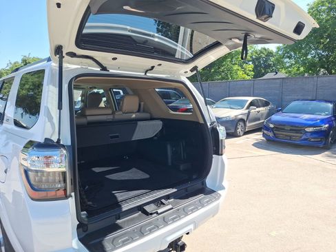 Used 2023 Toyota 4Runner SR5 Premium w/ Moonroof Package RWD image 35