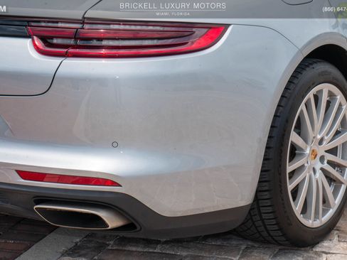 Used 2019 Porsche Panamera RWD image 57