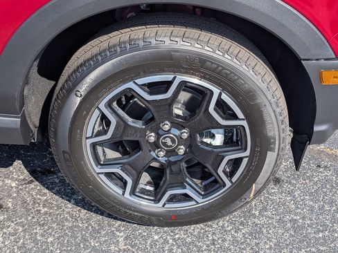 New 2025 Ford Bronco Sport Outer Banks w/ Outer Banks Tech Package+ image 17