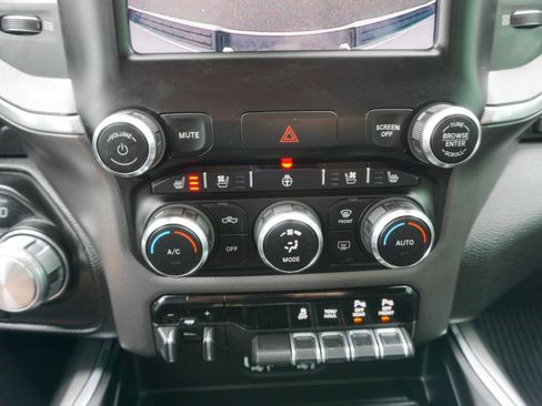 Used 2020 RAM 1500 Laramie w/ Sport Appearance Package AWD/4WD image 17