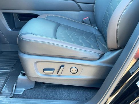 New 2025 Nissan Pathfinder Platinum w/ Cargo Package image 14