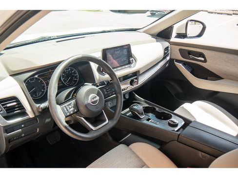 Used 2023 Nissan Rogue SV AWD/4WD image 11