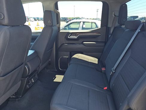 Used 2025 Chevrolet Silverado 1500 LT RWD image 10