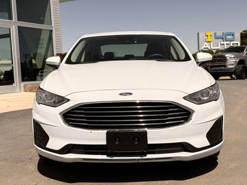 Used 2019 Ford Fusion SE FWD image 4