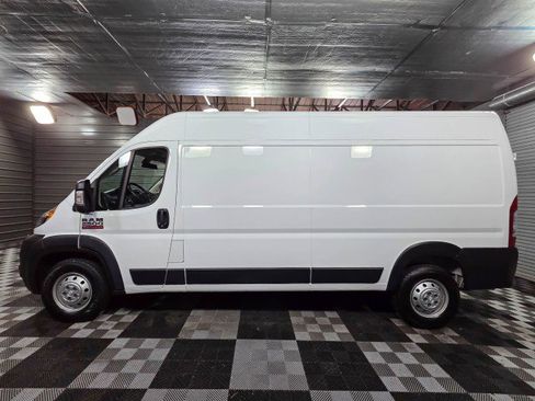 Used 2021 RAM ProMaster 2500 image 8