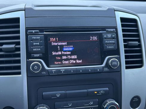 Used 2018 Nissan Frontier SV image 21