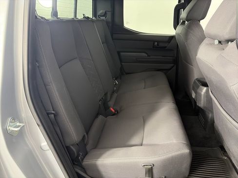 Used 2024 Toyota Tacoma SR5 AWD/4WD image 29