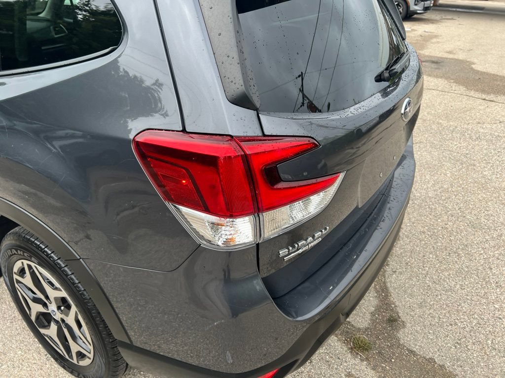 Used 2021 Subaru Forester Premium AWD/4WD image 35